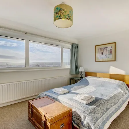 Holiday home 2 Bedroom House With City View *